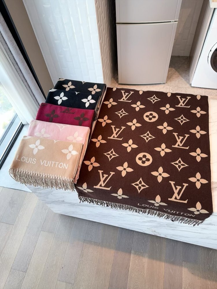 LV new cashmere scarf
