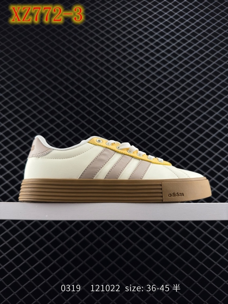 XZ772 Adidas DAILY 4.0