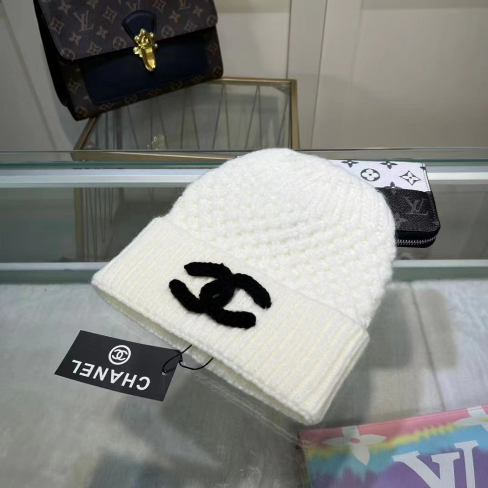 CHANEL Knitted Hat 2