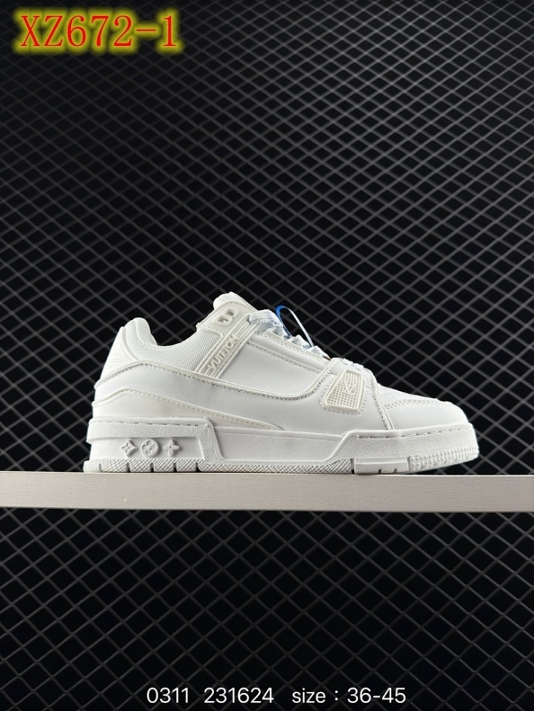 XZ672 Louis Vuitton Trainer Sneaker Low