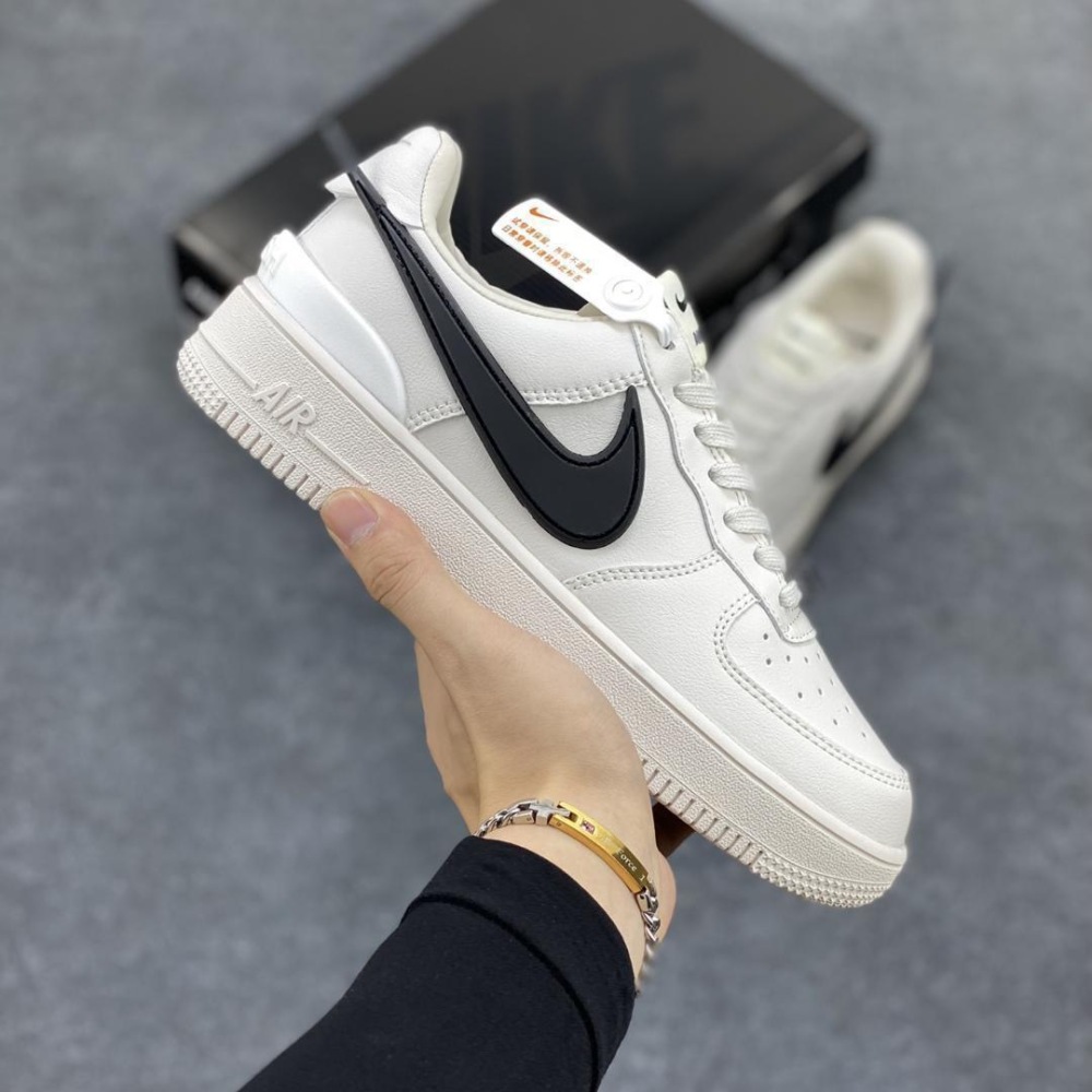 NIKE AF1 Ambush