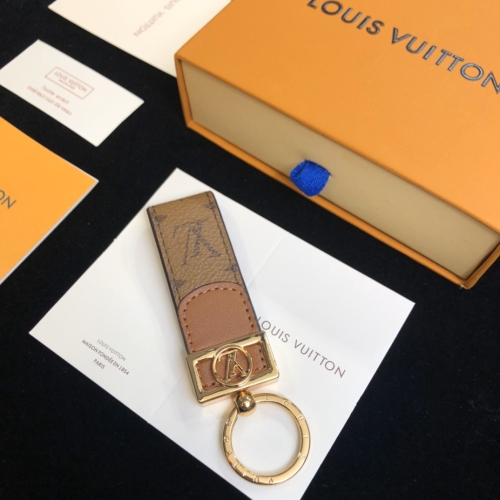 LV keychain with box
