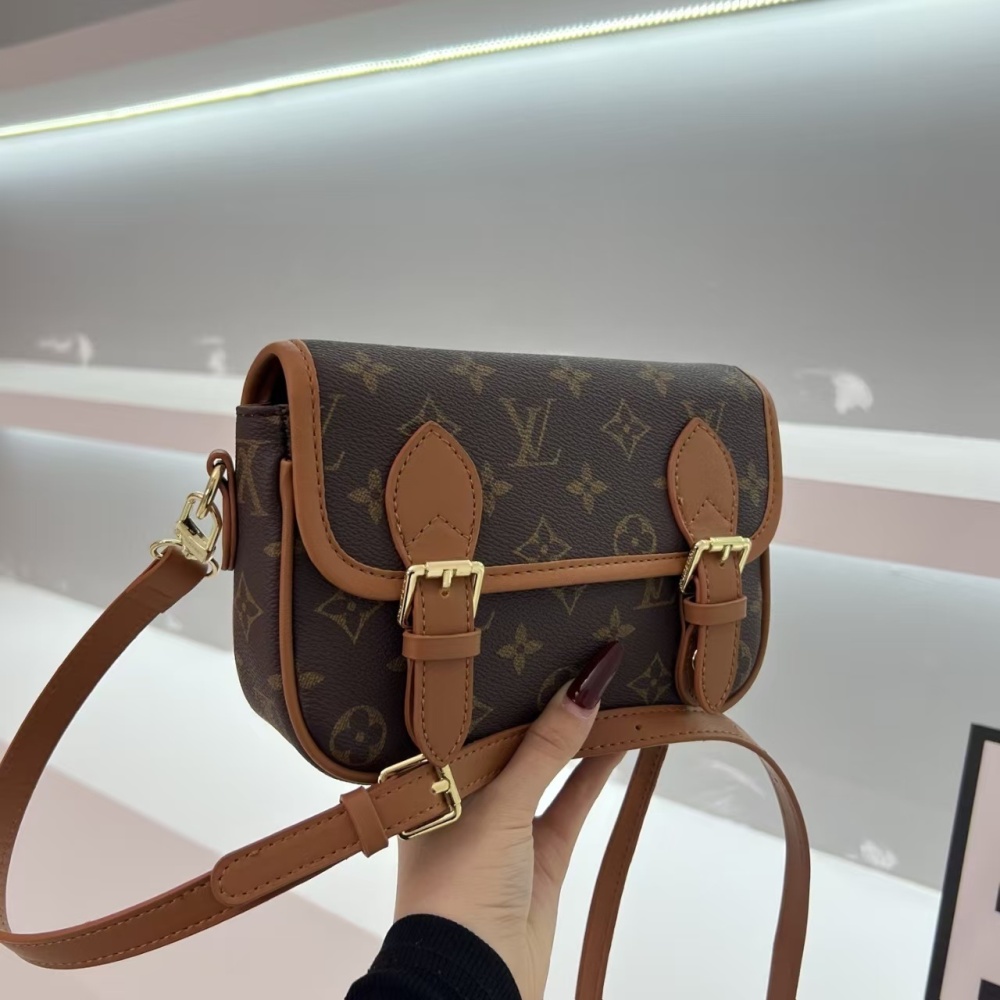 LV Women's Shoulder Bag\/Messenger Bag