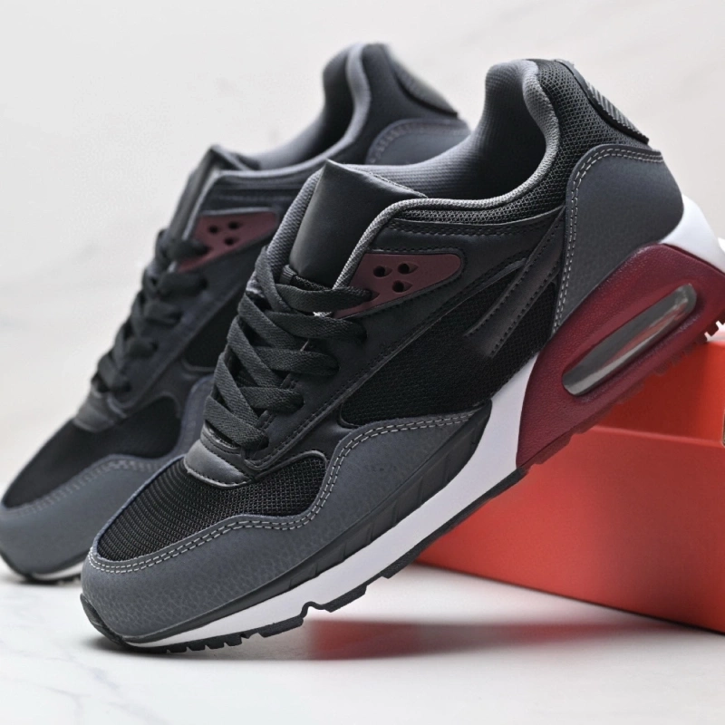 COrr With shoe box NIKE