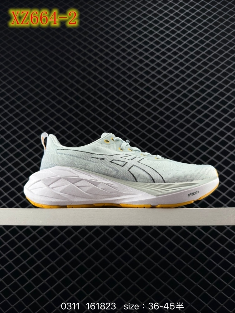 XZ664 Asics Novavlast 4