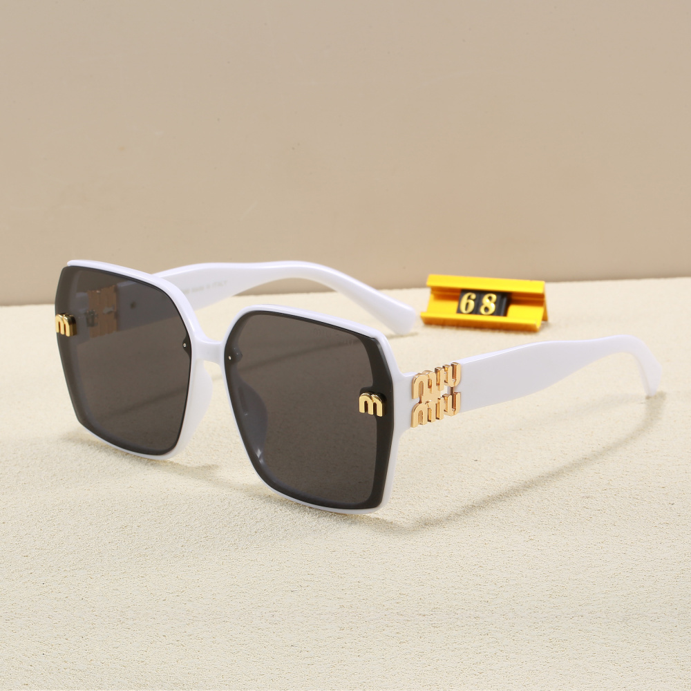 MIUMIU glasses with case 68