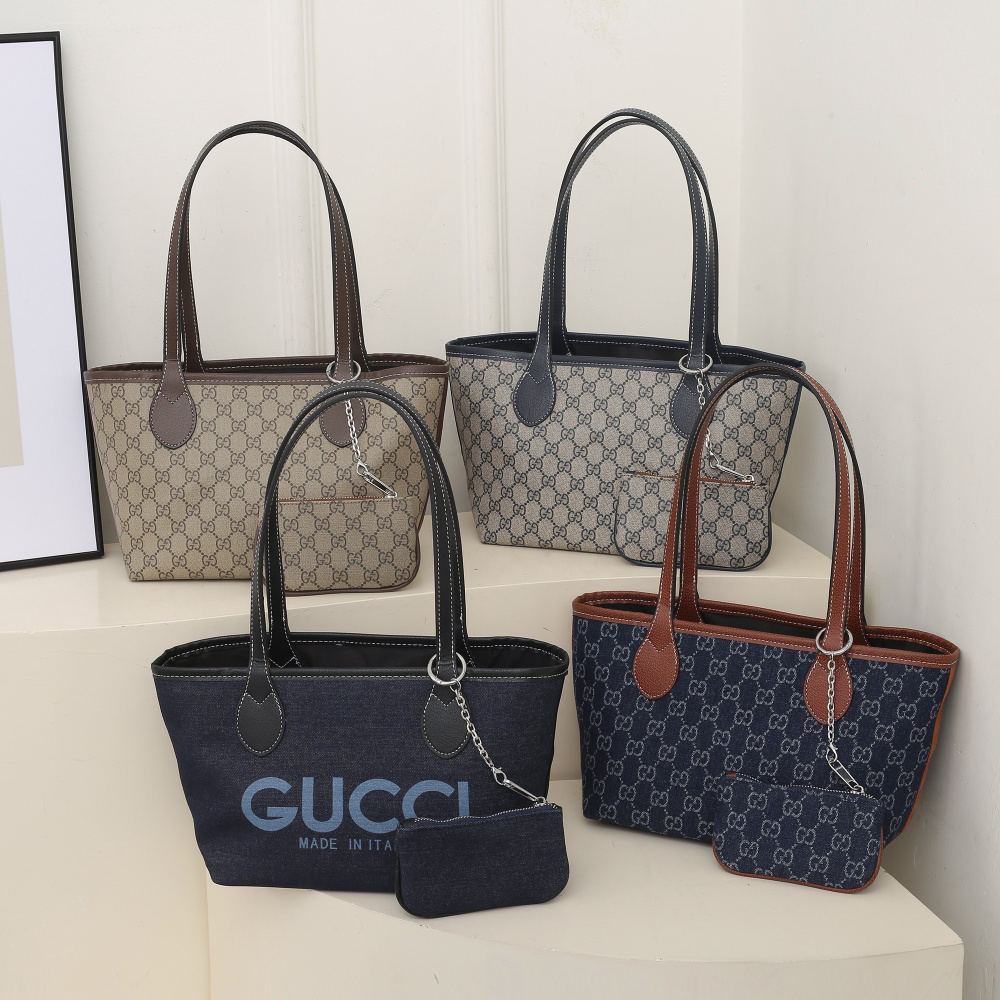 GUCCI Women's Shoulder Bag Shopping Bag