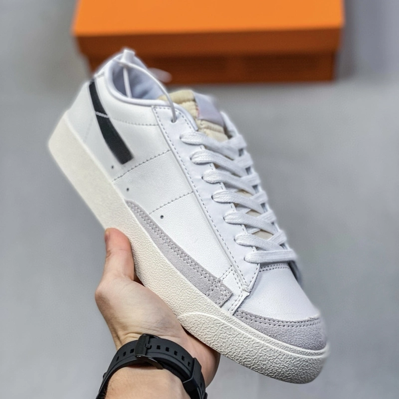 BLA With shoe box nike