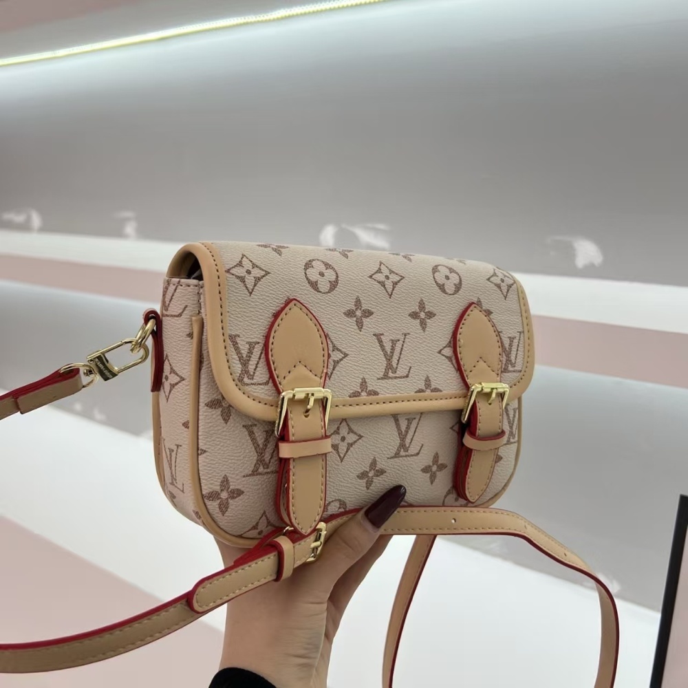 LV Women's Shoulder Bag\/Messenger Bag