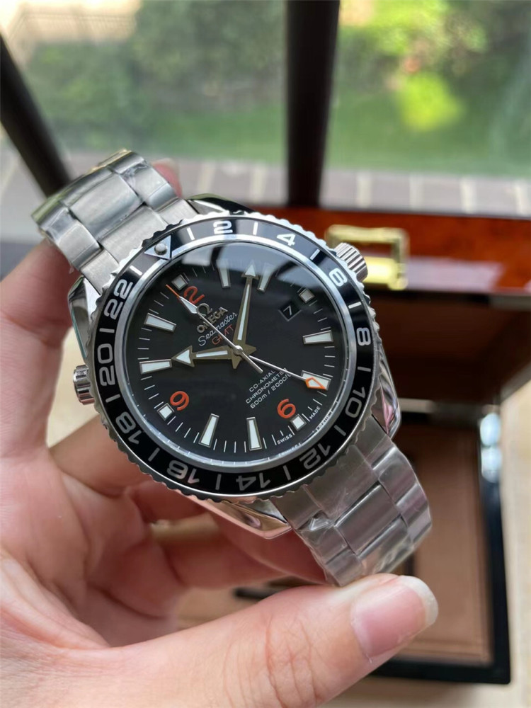 OMEGA classic high-quality watch with box