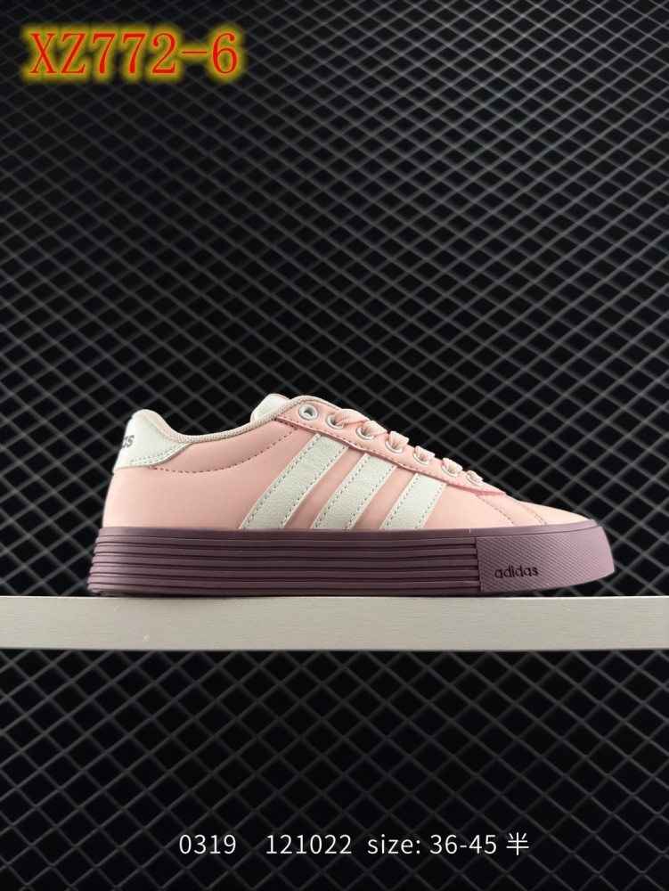 XZ772 Adidas DAILY 4.0