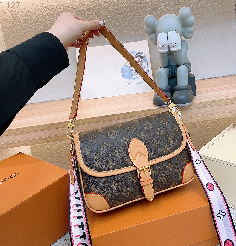 LV Women's Classic Shoulder Bagel Bag