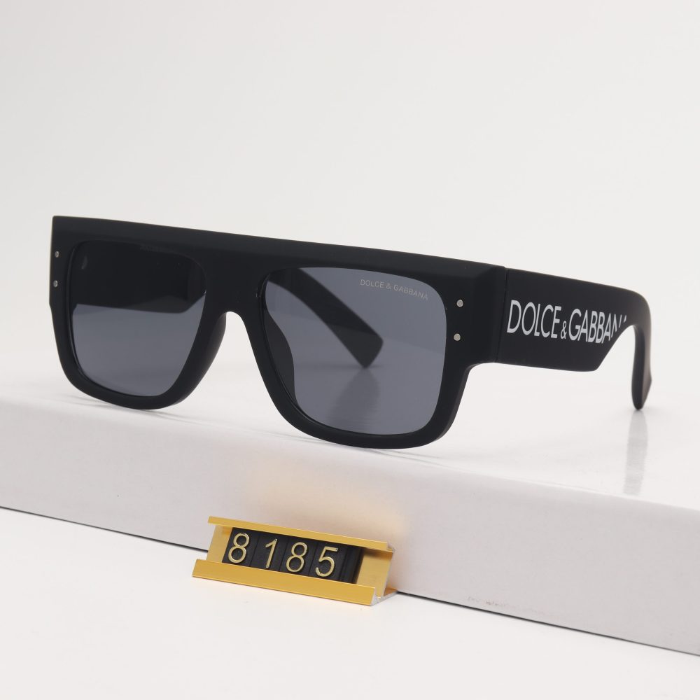 Dolce & Gabbana glasses with case 8185