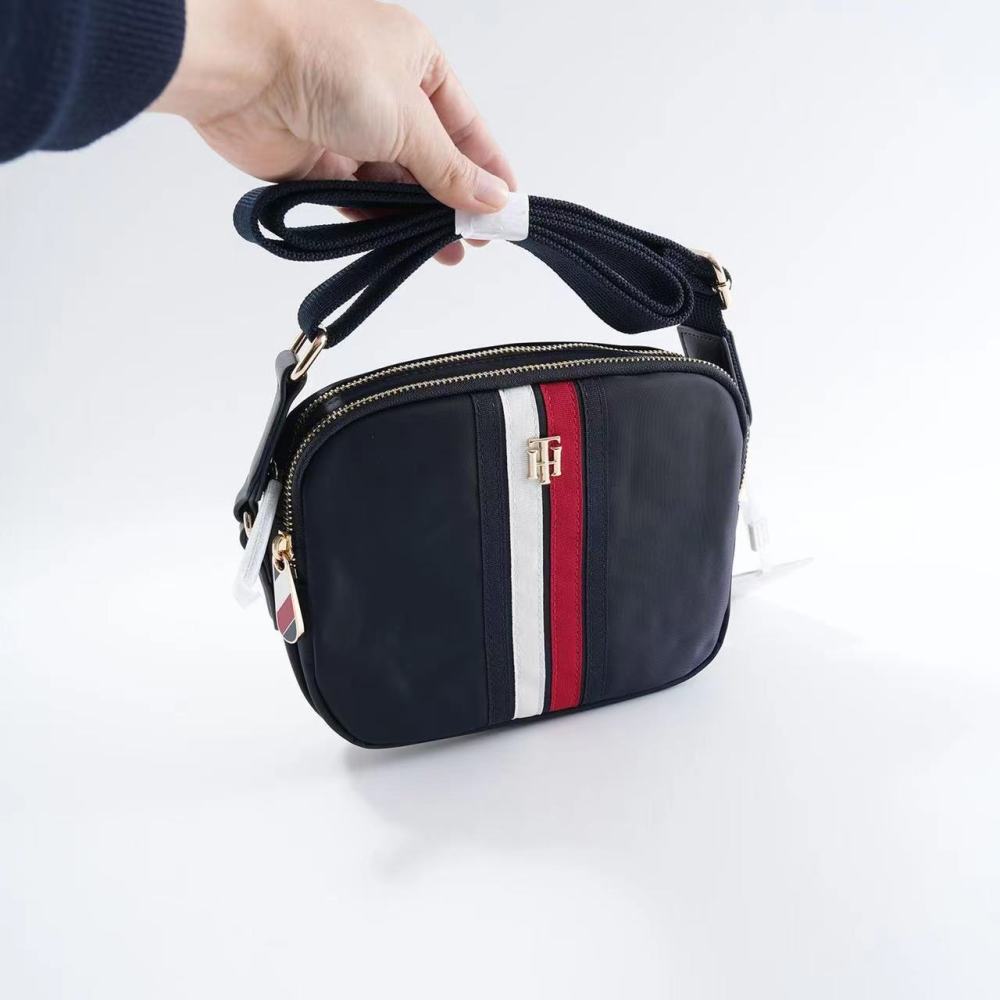 Tommy Hilfiger unisex shoulder\/crossbody bag