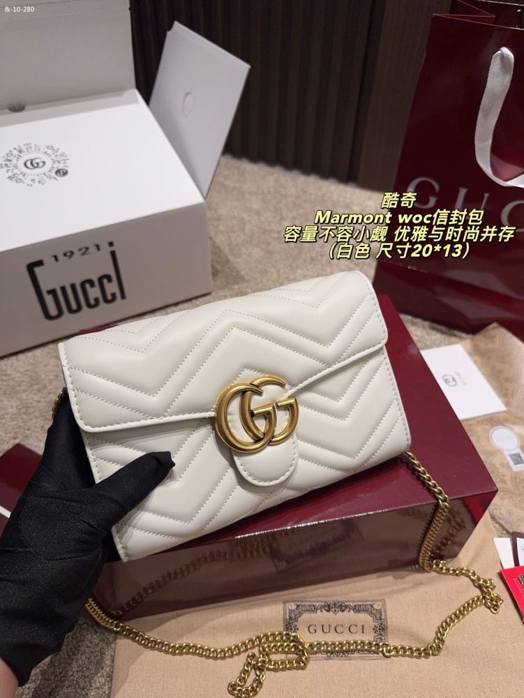 GUCCI single shoulder crossbody chain bag, envelope bag