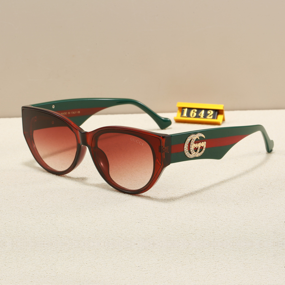 GUCCI glasses with case 1642