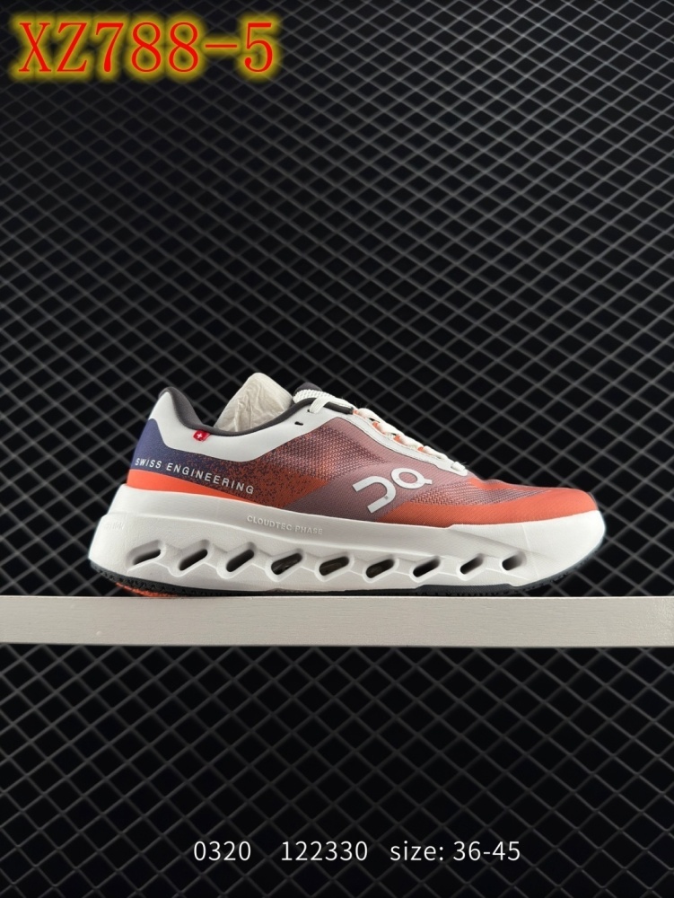 XZ788 ON Running Cloudsurfer Road