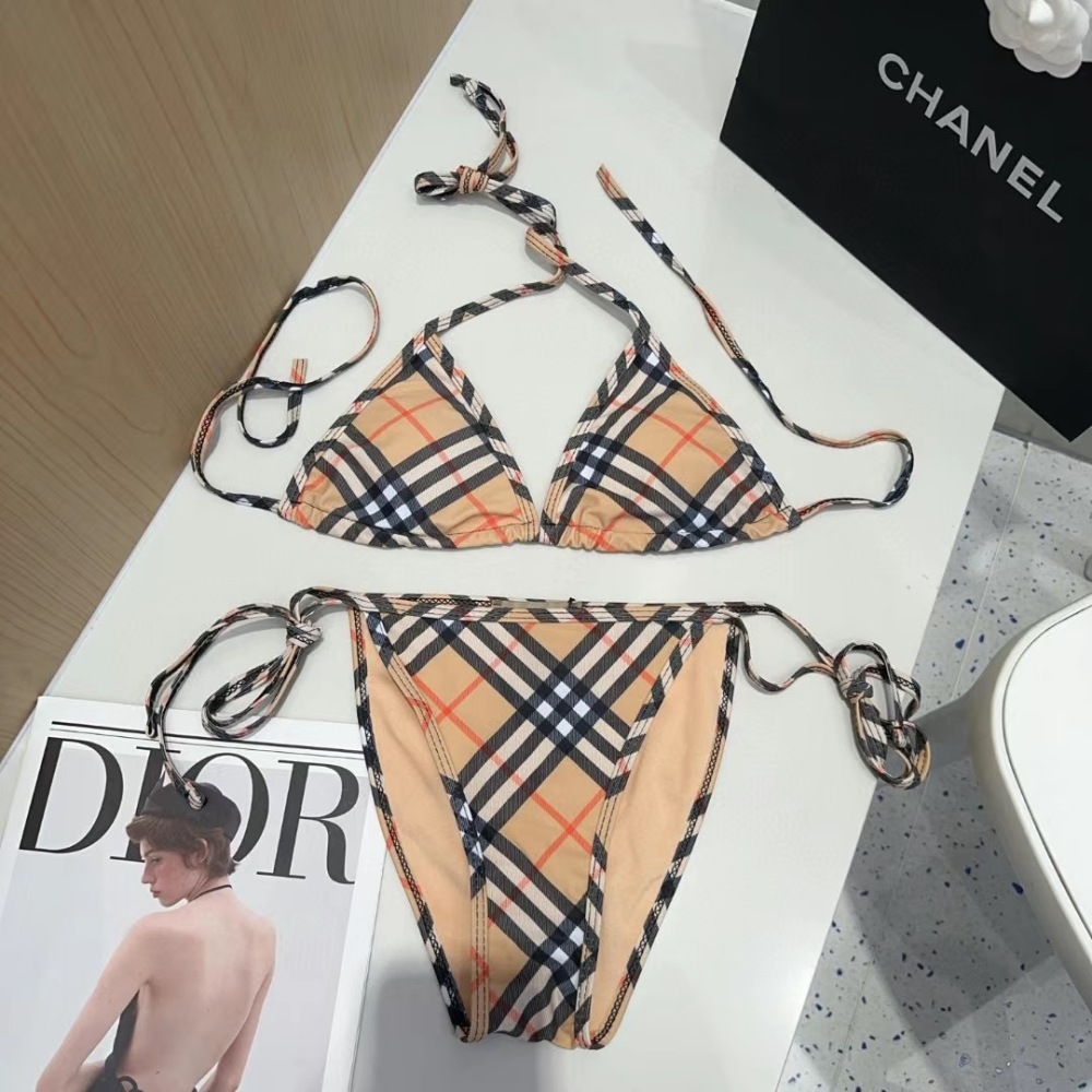 Burberry high-end swimsuit, sexy bikini