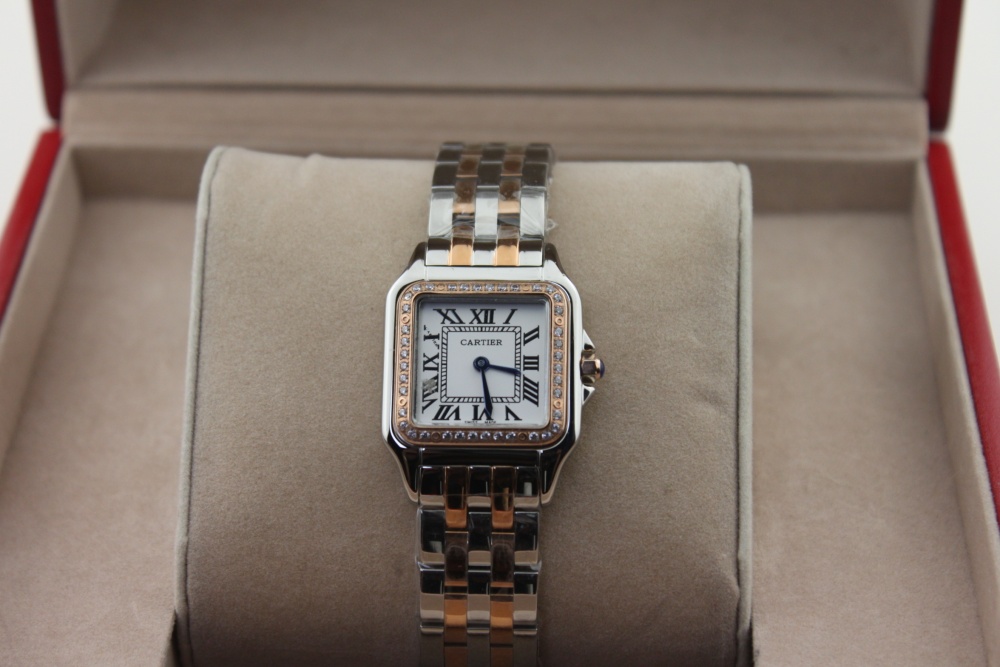 Cartier ladies' high-quality watch with box