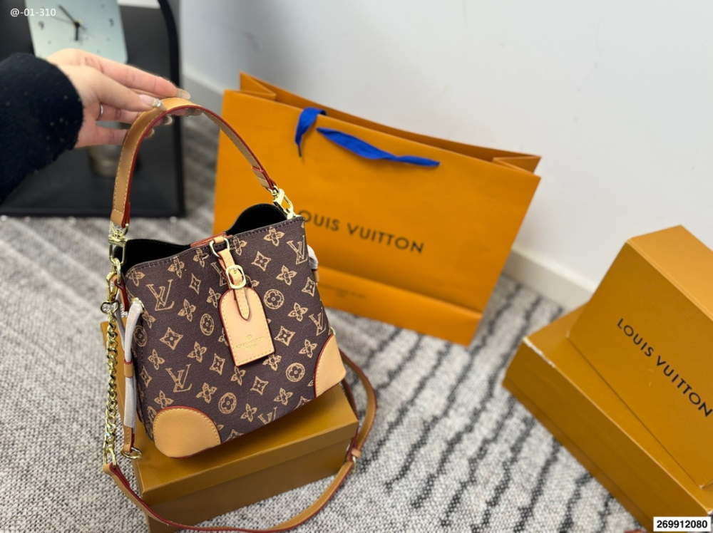 LV monogrammed shoulder bag, crossbody bag, and tote bucket bag (5 colors)