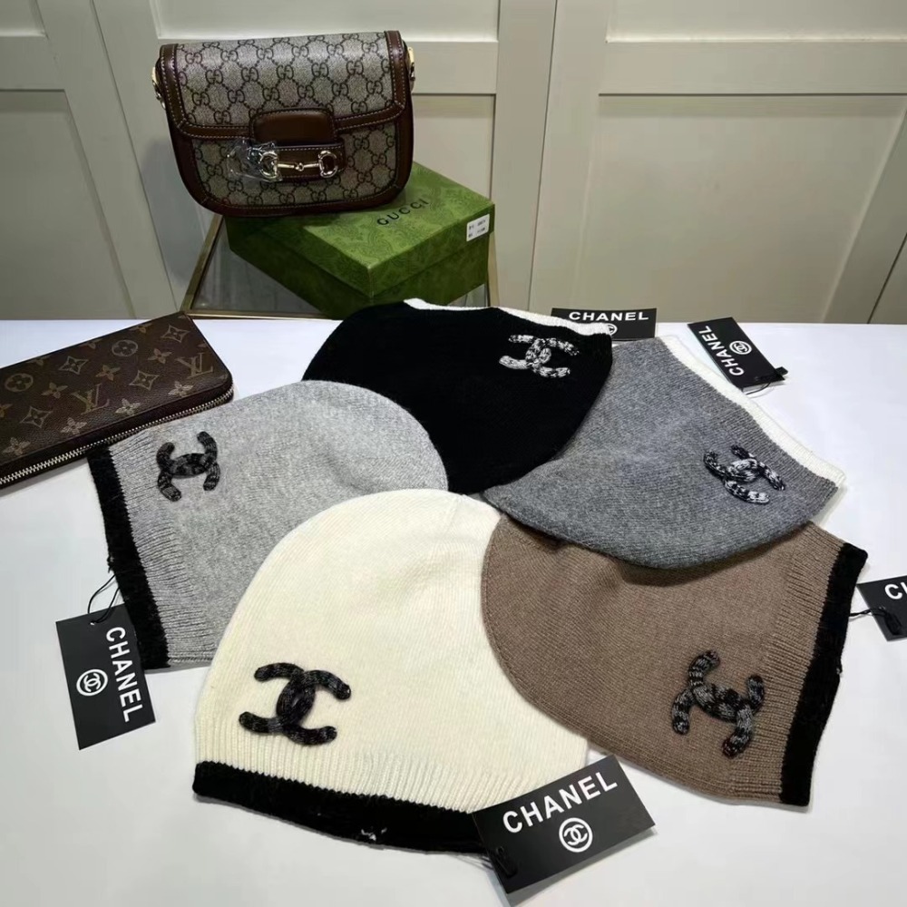 CHANEL Knitted Hat 3