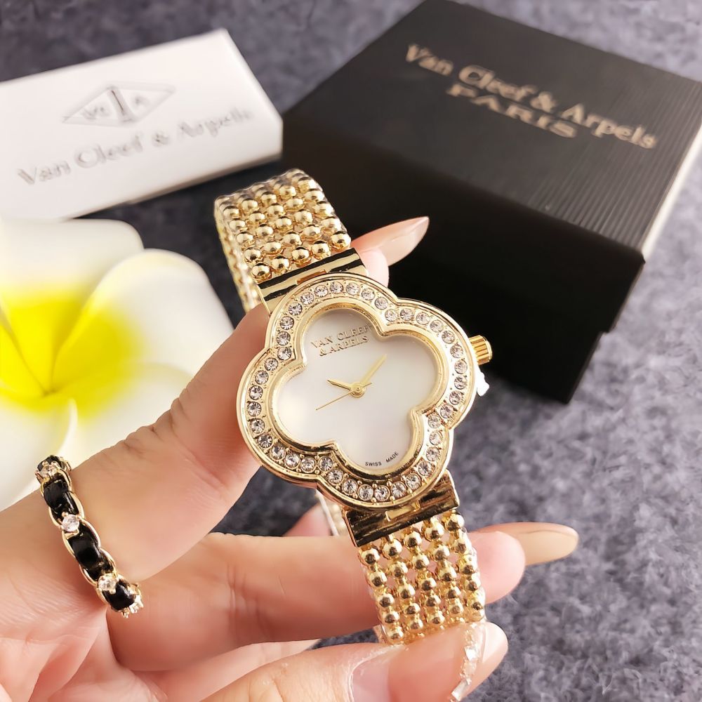 Van Cleef & Arpels Women's Fashion Watches1