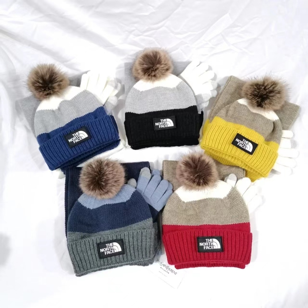 The North Face scarf + fleece-lined hat + gloves three-piece set