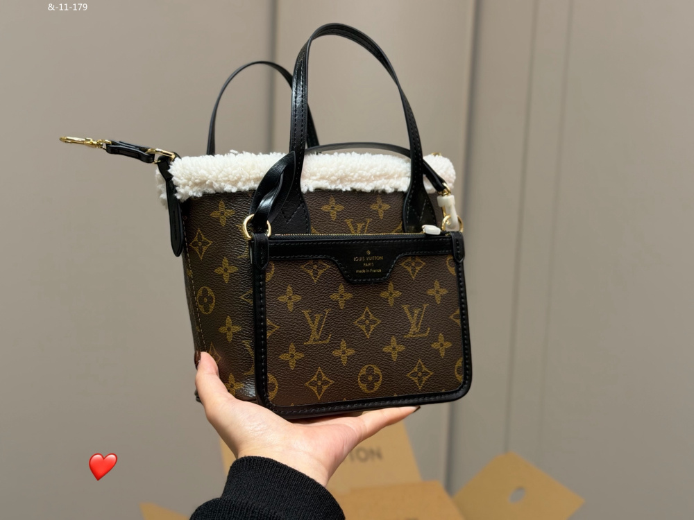 LV monogrammed and lambskin patchwork shoulder\/crossbody\/underarm bag