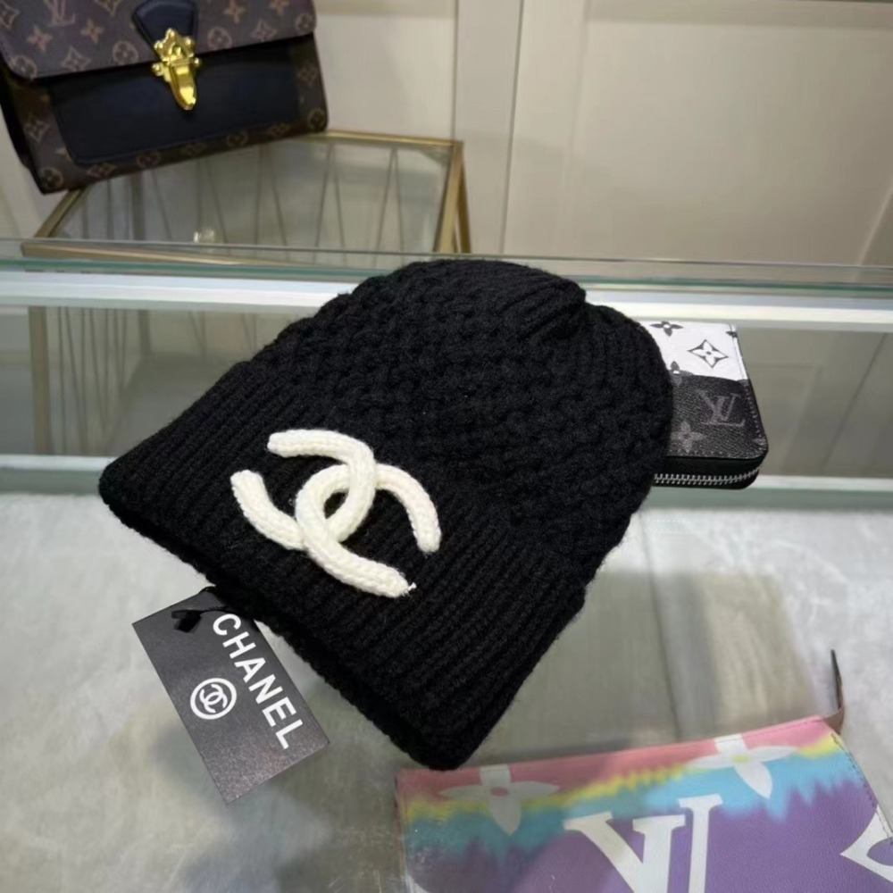 CHANEL Knitted Hat 2