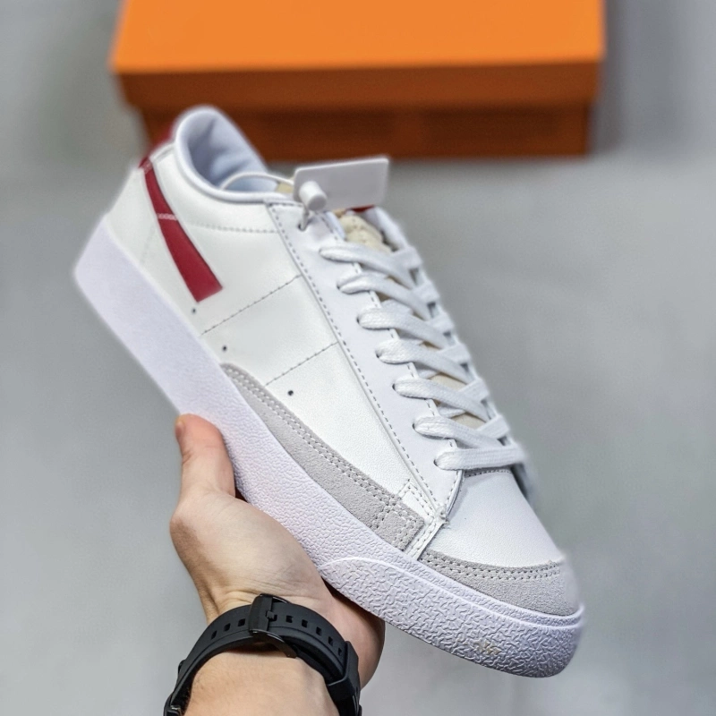 BLA With shoe box nike