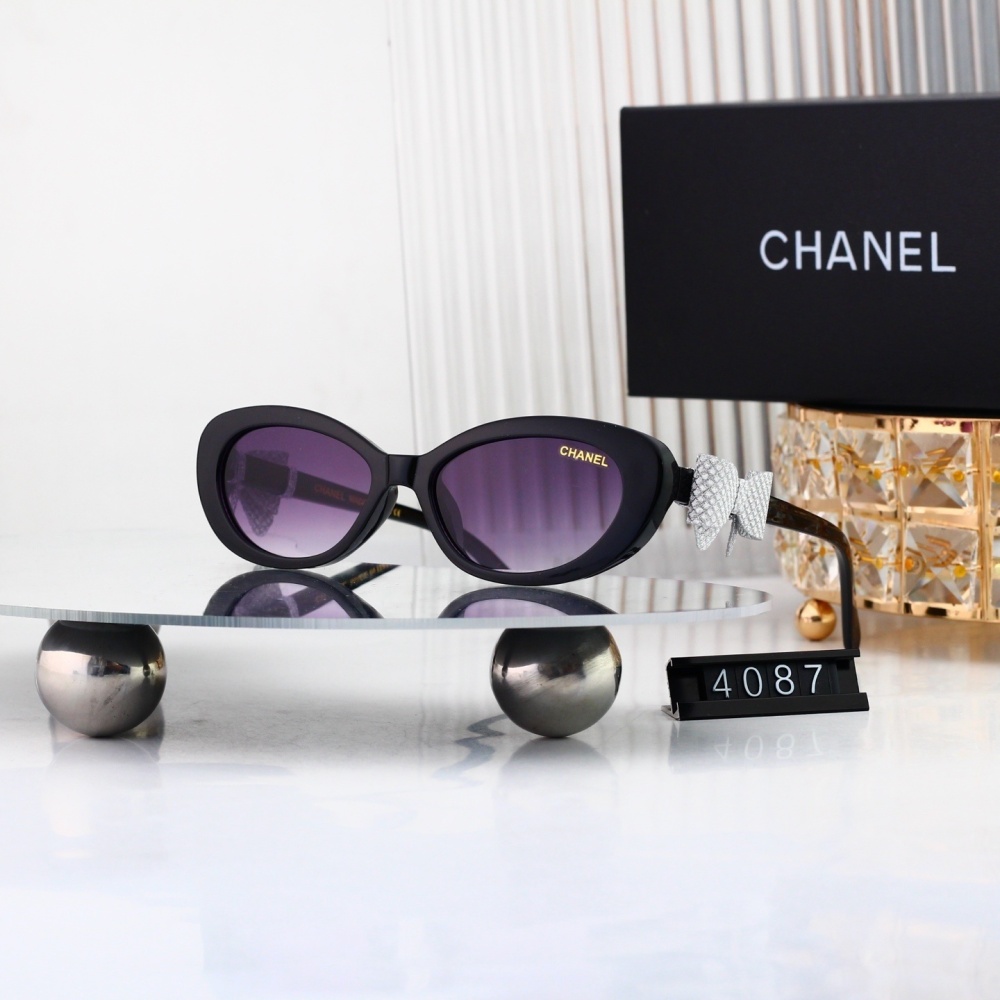 Chanel Made in Italy Bow Decorated Oval Frame Sunglasses