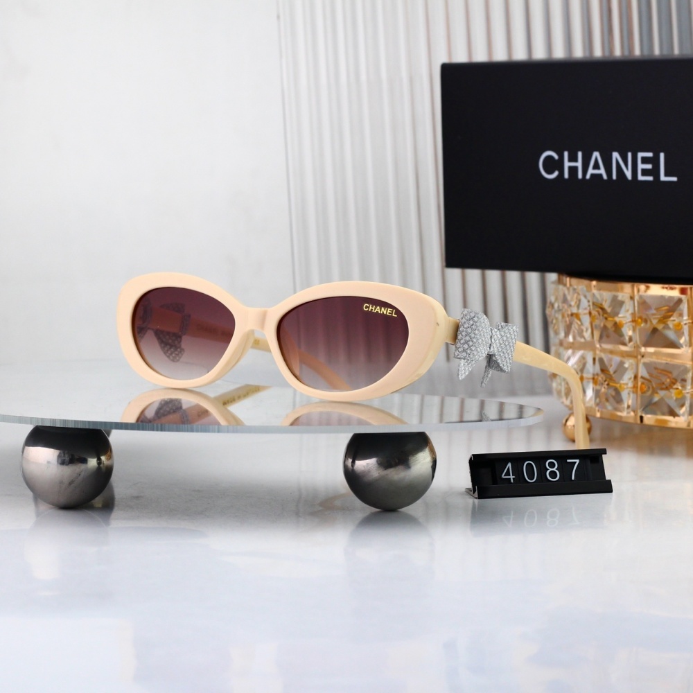Chanel Made in Italy Bow Decorated Oval Frame Sunglasses