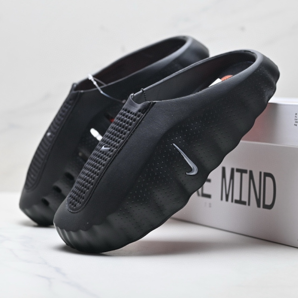 NIKE Mind 001