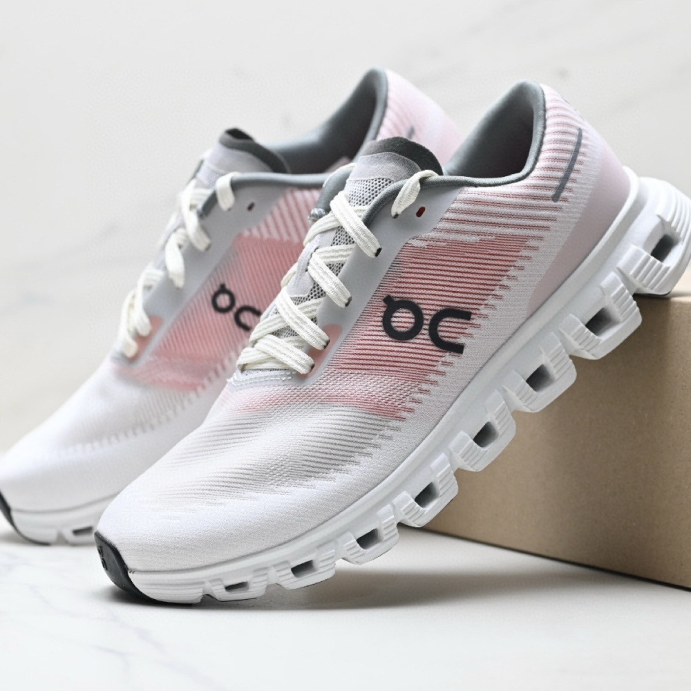 On Cloudflow 4 Breathable Mesh Running Sneakers