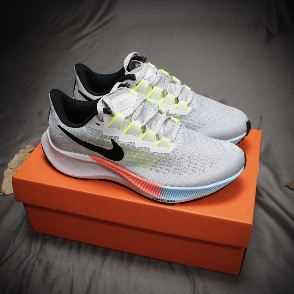 Nike Air Zoom Pegasus 37 Breathable Mesh Running Sneakers 9