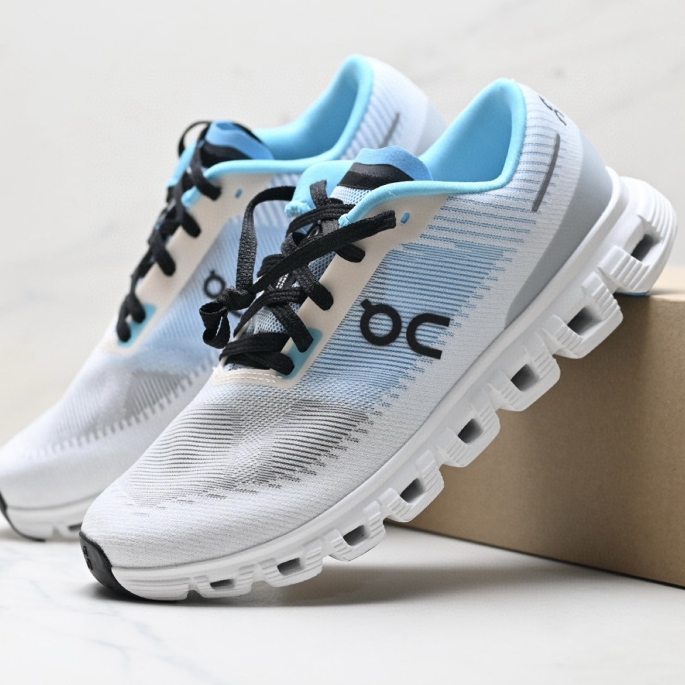 On Cloudflow 4 Breathable Mesh Running Sneakers
