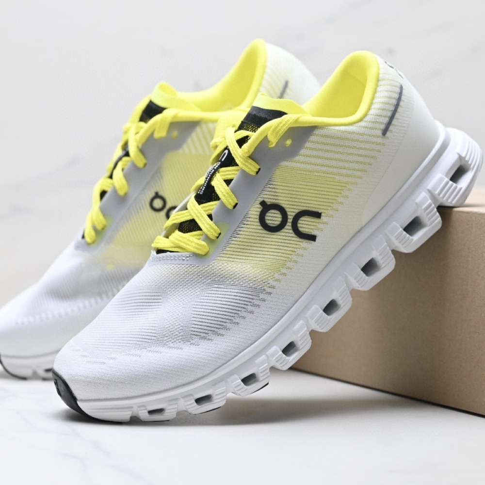 On Cloudflow 4 Breathable Mesh Running Sneakers