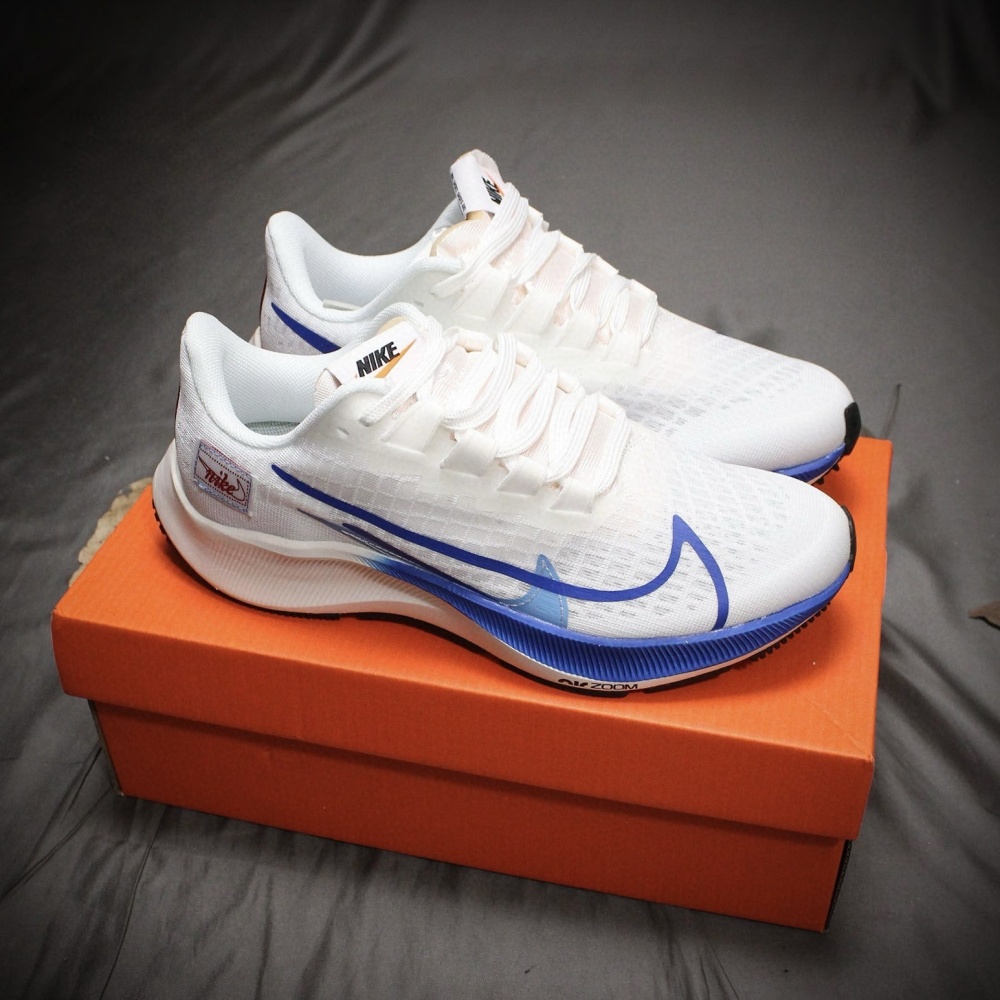 Nike Air Zoom Pegasus 37 Breathable Mesh Running Sneakers 9