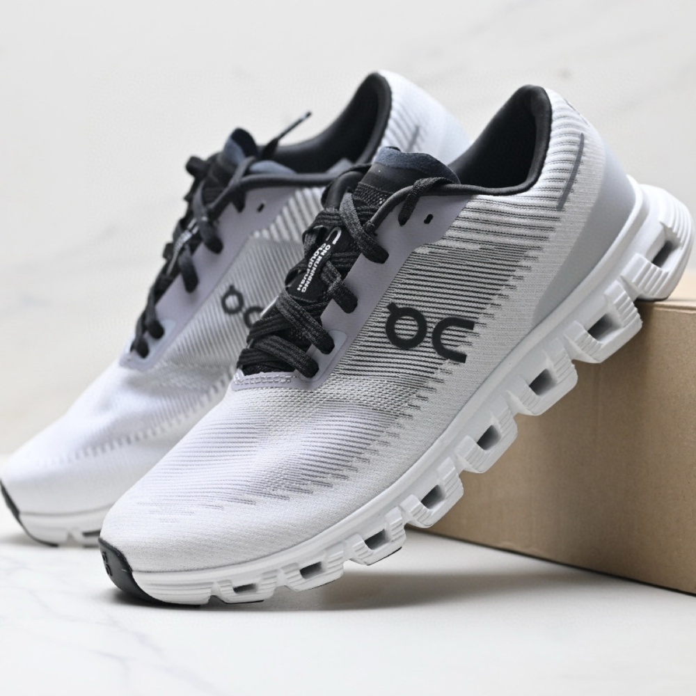 On Cloudflow 4 Breathable Mesh Running Sneakers