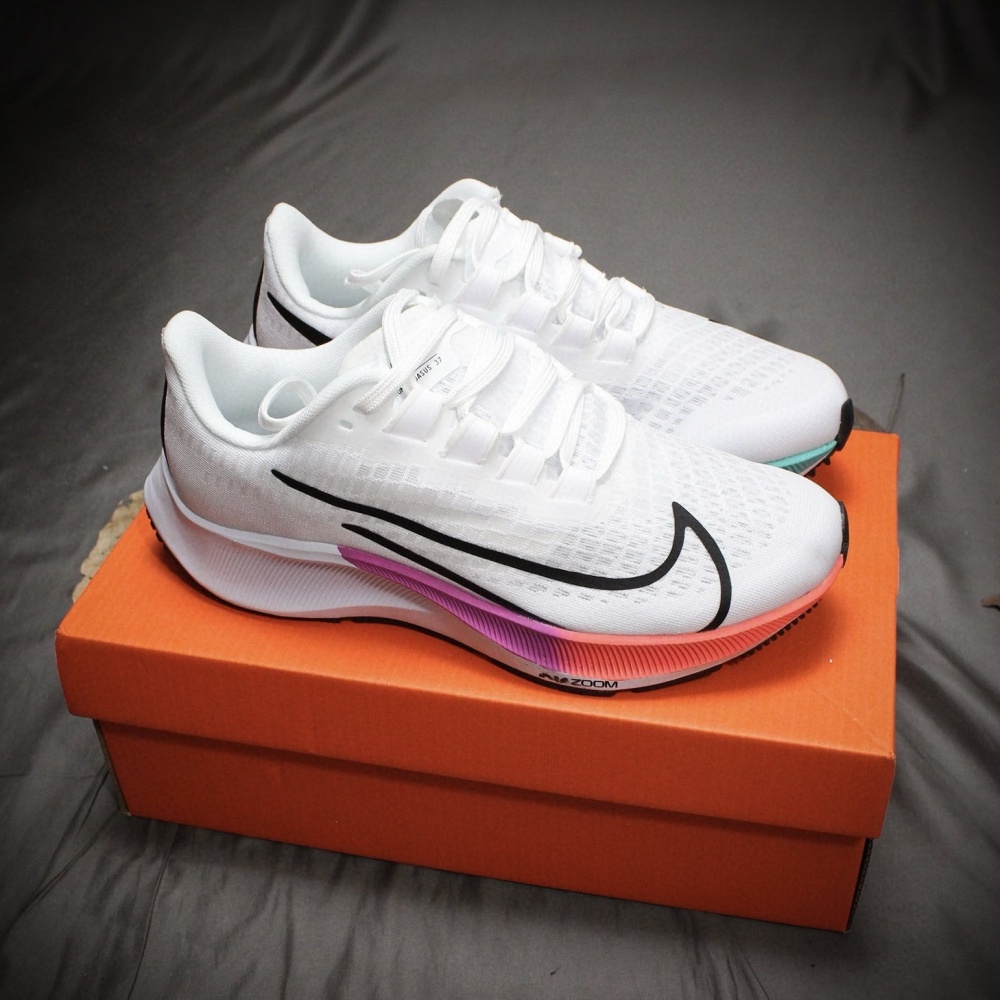 Nike Air Zoom Pegasus 37 Breathable Mesh Running Sneakers 9