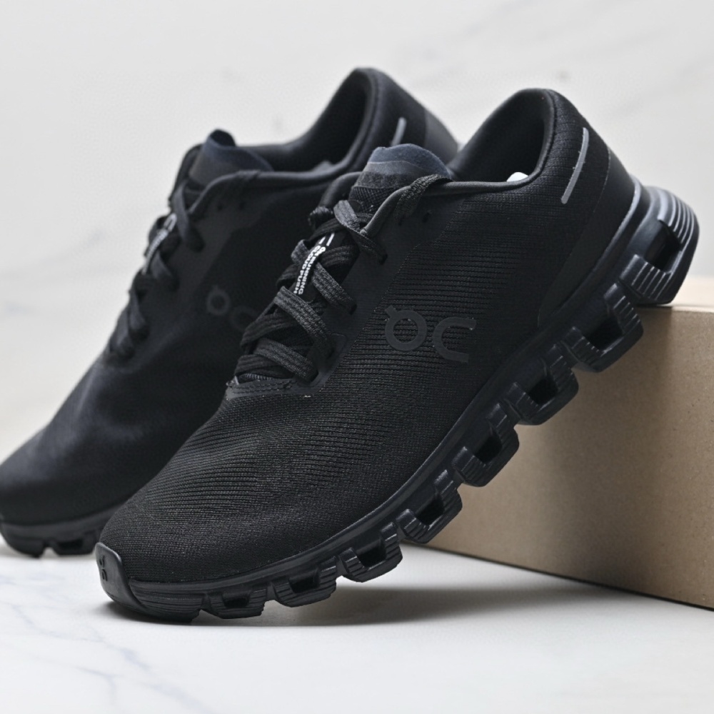 On Cloudflow 4 Breathable Mesh Running Sneakers