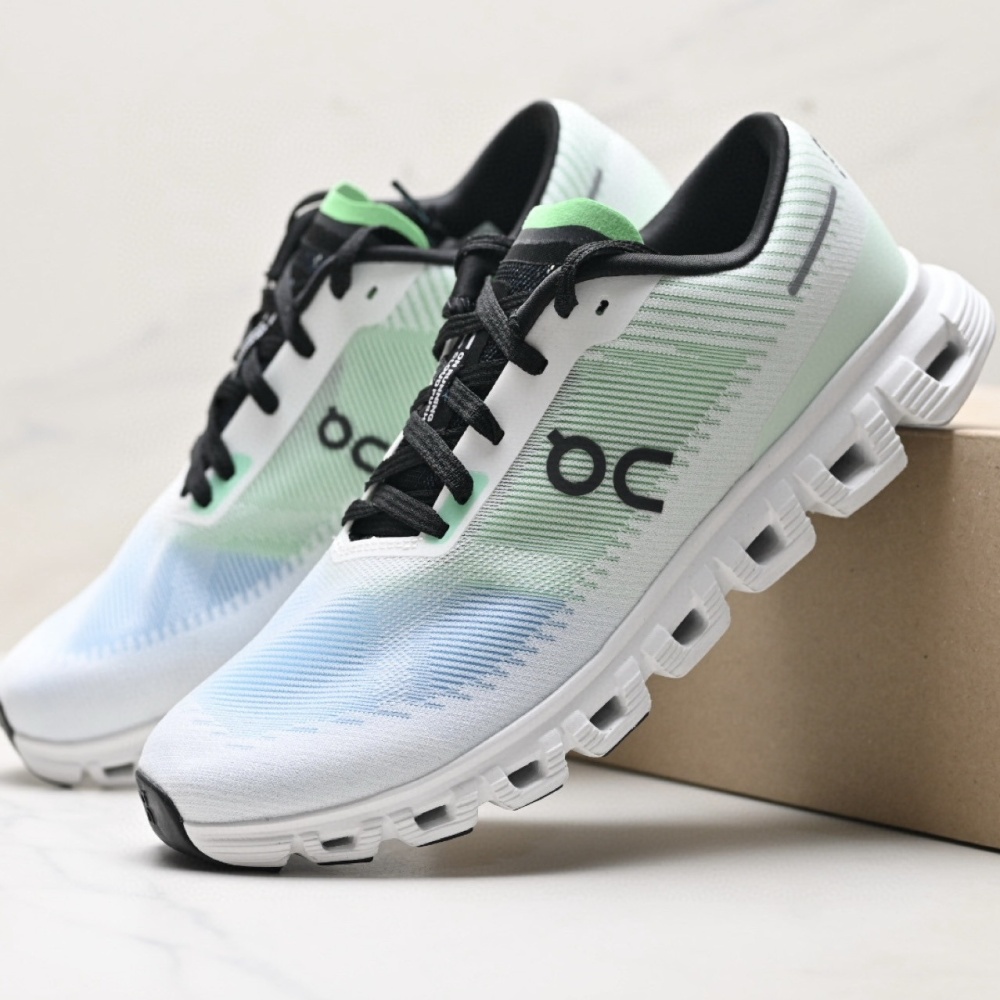 On Cloudflow 4 Breathable Mesh Running Sneakers