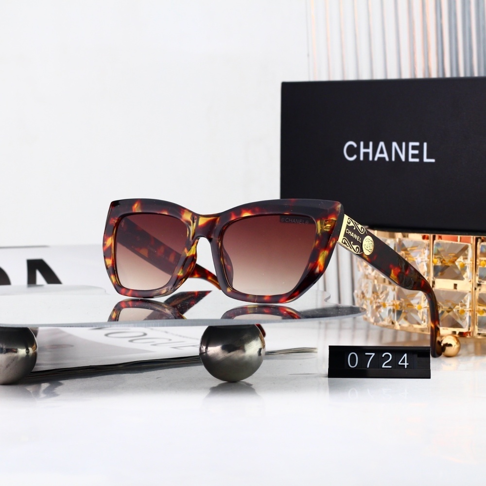 Chanel Signature CC Logo Retro Cat-Eye Sunglasses for Women 0724