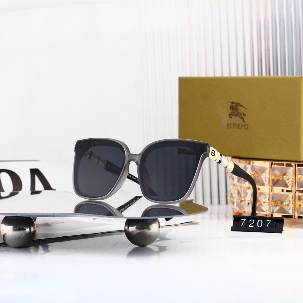 Burberry TB Logo Check Temple Square Sunglasses 7209