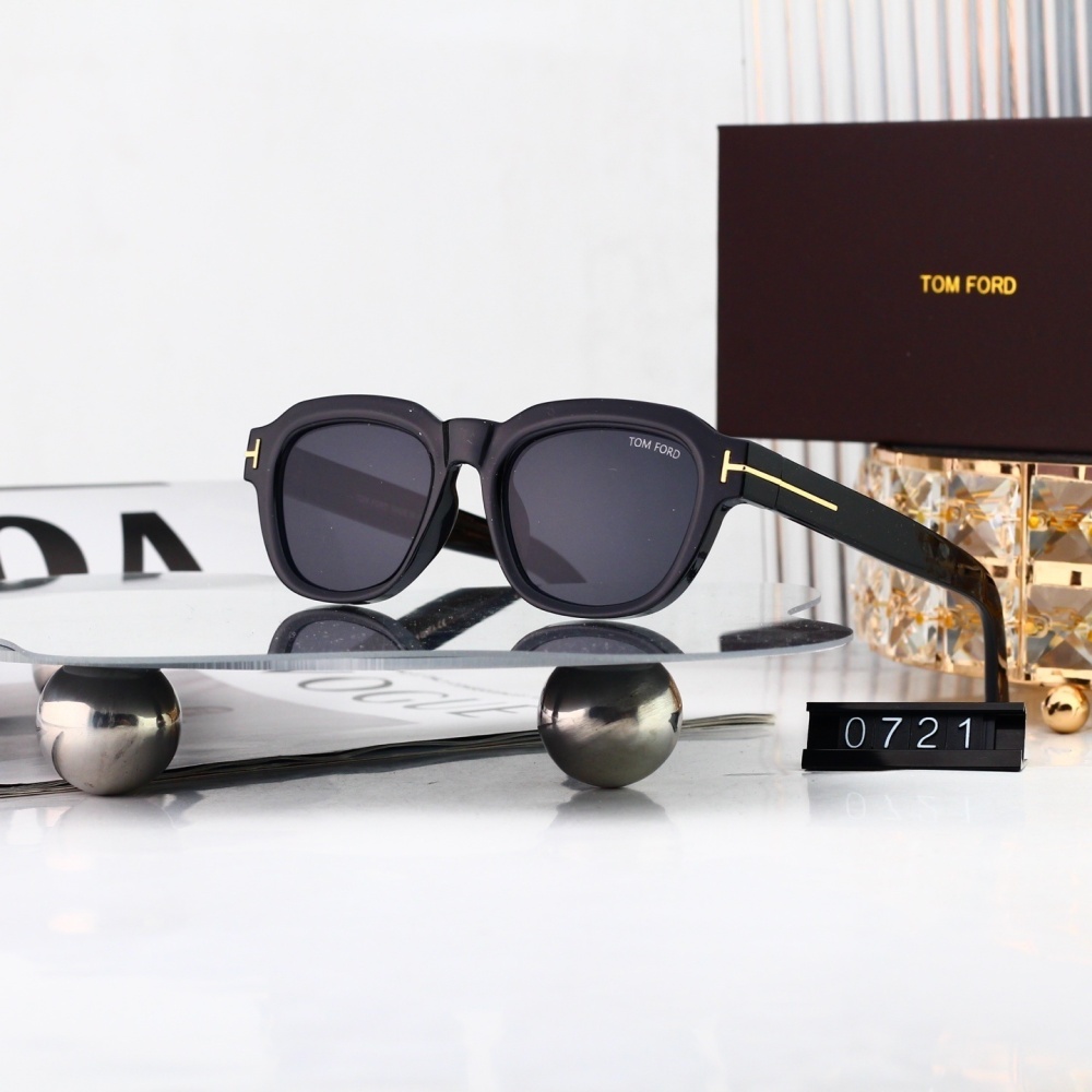 Tom Ford Signature T Accent Retro Square Eyeglasses 0721