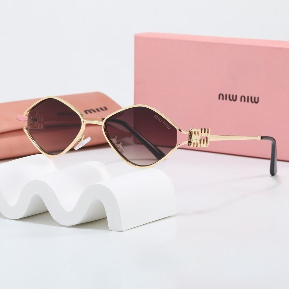 Miu Miu Retro Diamond Frame Gradient Lens Sunglasses 7625