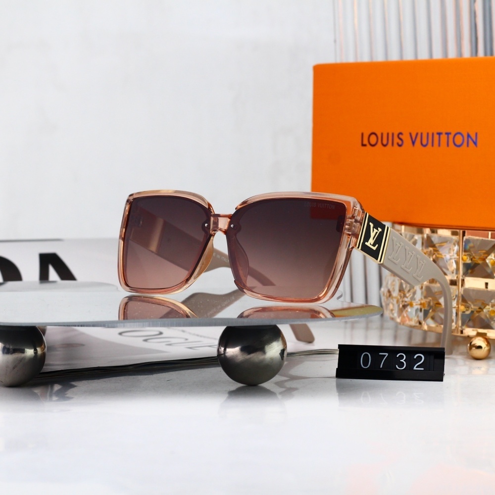 Louis Vuitton Signature LV Logo Retro Square Sunglasses for Men & Women 0732