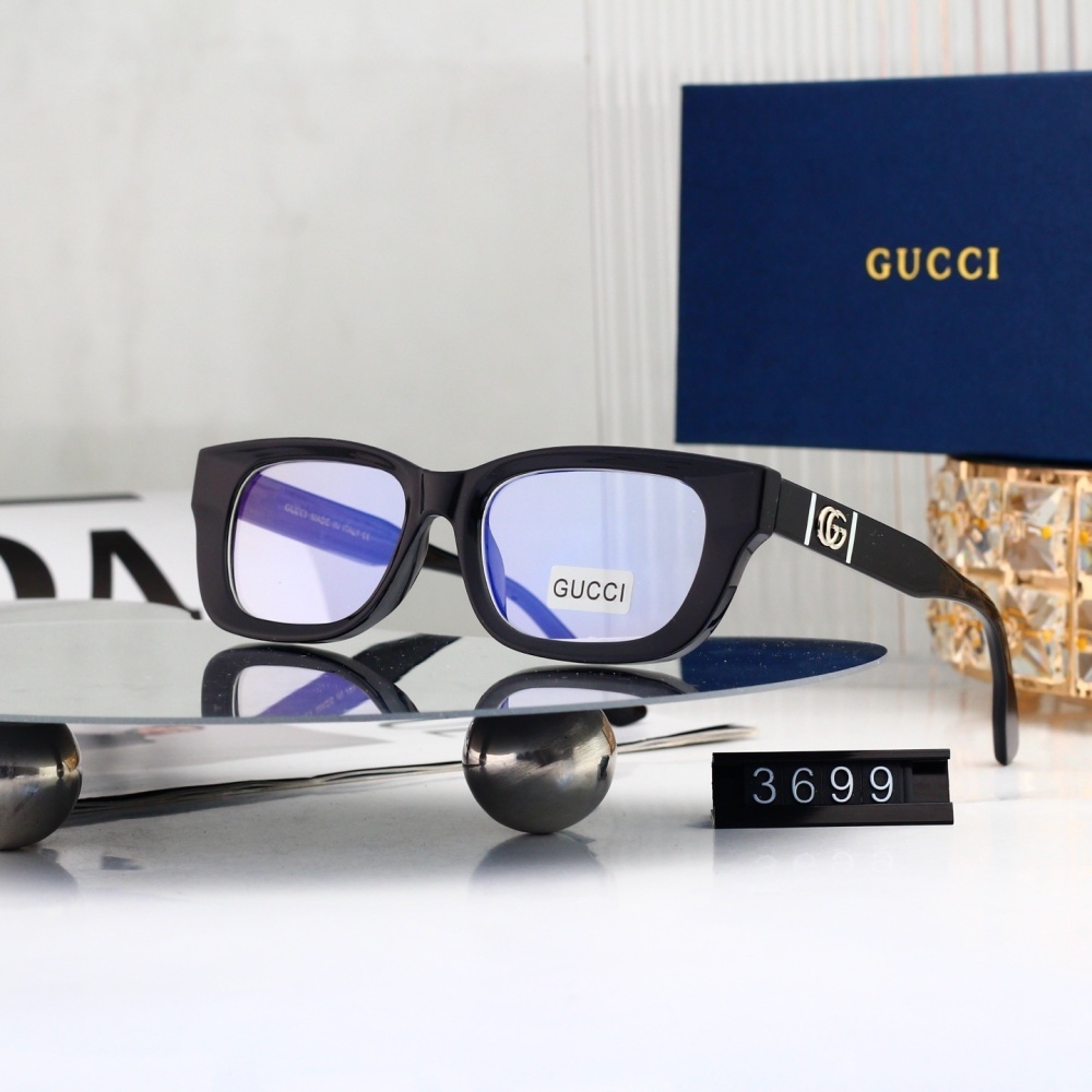 Gucci Interlocking G Accent Retro Square Eyeglasses 3699