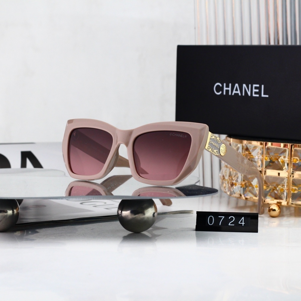 Chanel Signature CC Logo Retro Cat-Eye Sunglasses for Women 0724