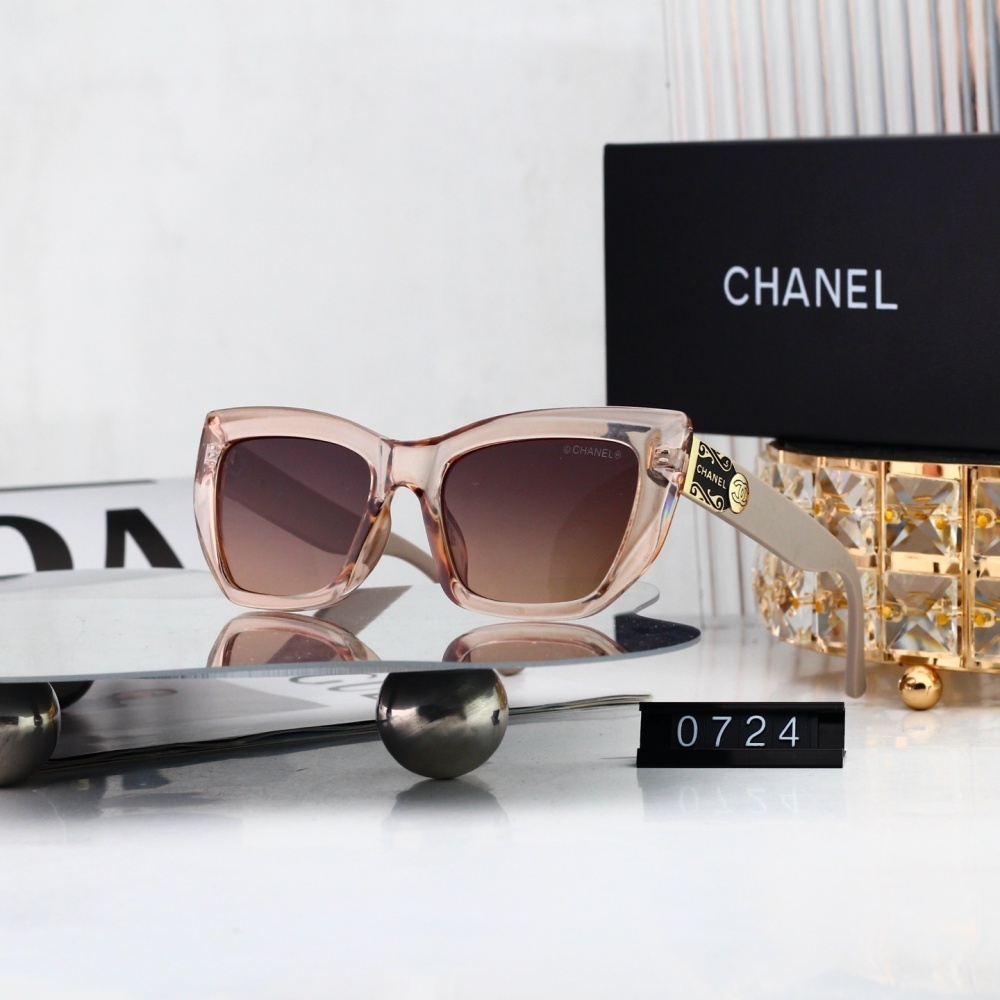Chanel Signature CC Logo Retro Cat-Eye Sunglasses for Women 0724